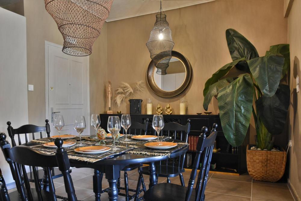 Pepromeno Luxury Apartment In The City Center Kalamata Zewnętrze zdjęcie