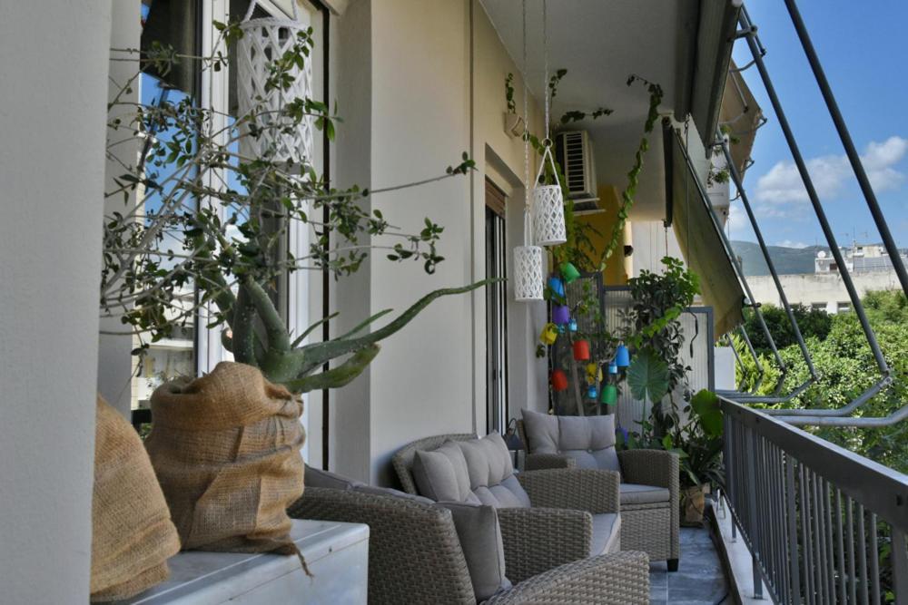 Pepromeno Luxury Apartment In The City Center Kalamata Zewnętrze zdjęcie